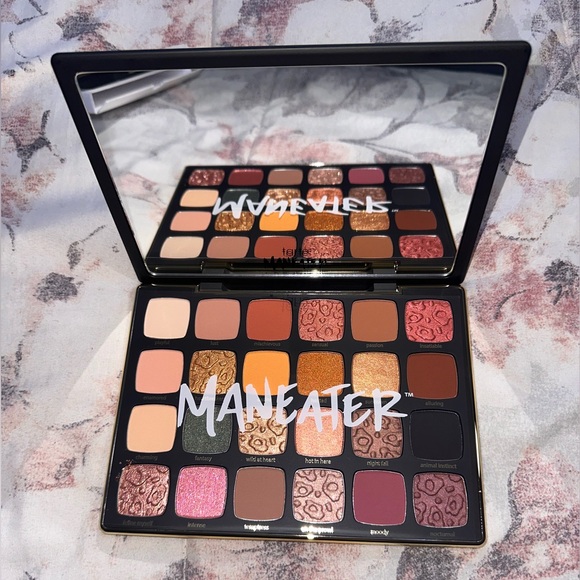 Tarte Maneater Eyeshadow Palette - Picture 2 of 5
